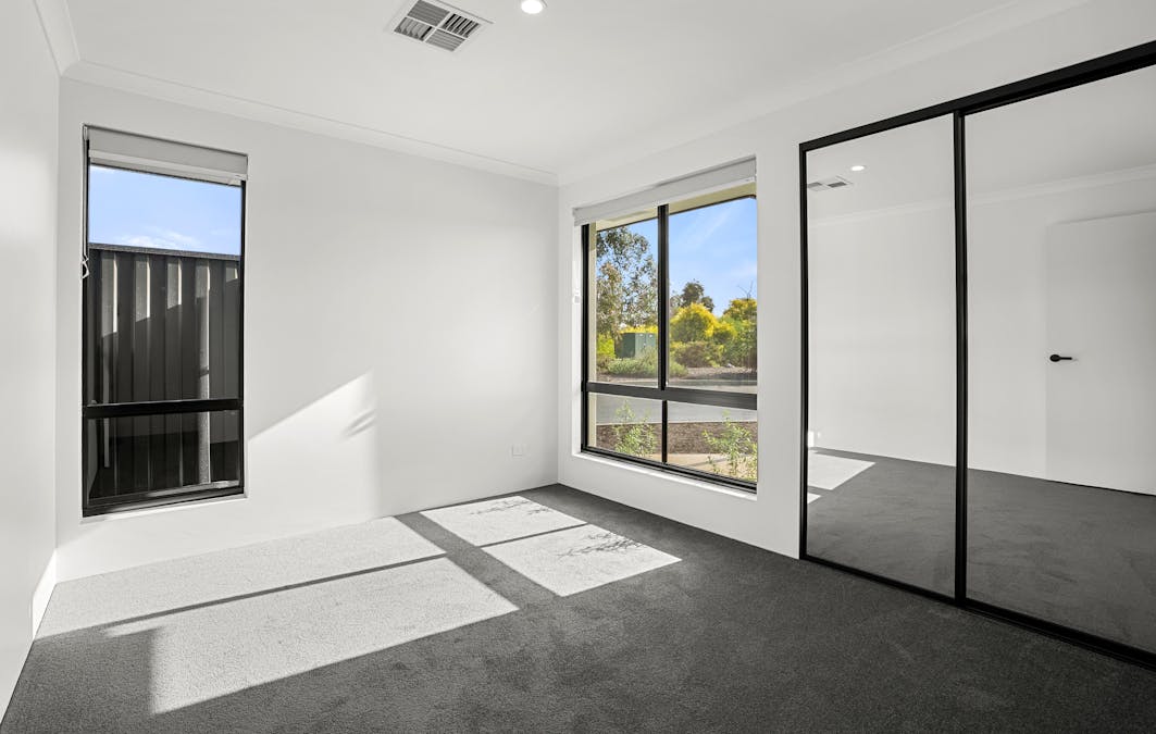 11 O'Halloran Court, Southern River, WA, 6110 - Image 11