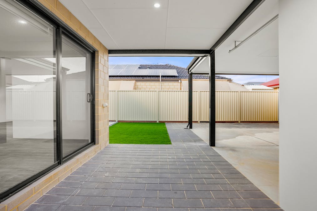 11 O'Halloran Court, Southern River, WA, 6110 - Image 17