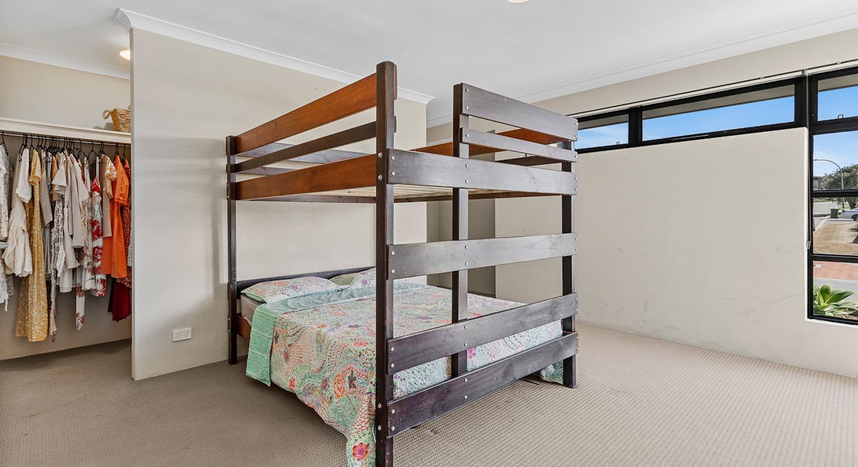 283 Peelwood Parade, Halls Head, WA, 6210 - Image 5