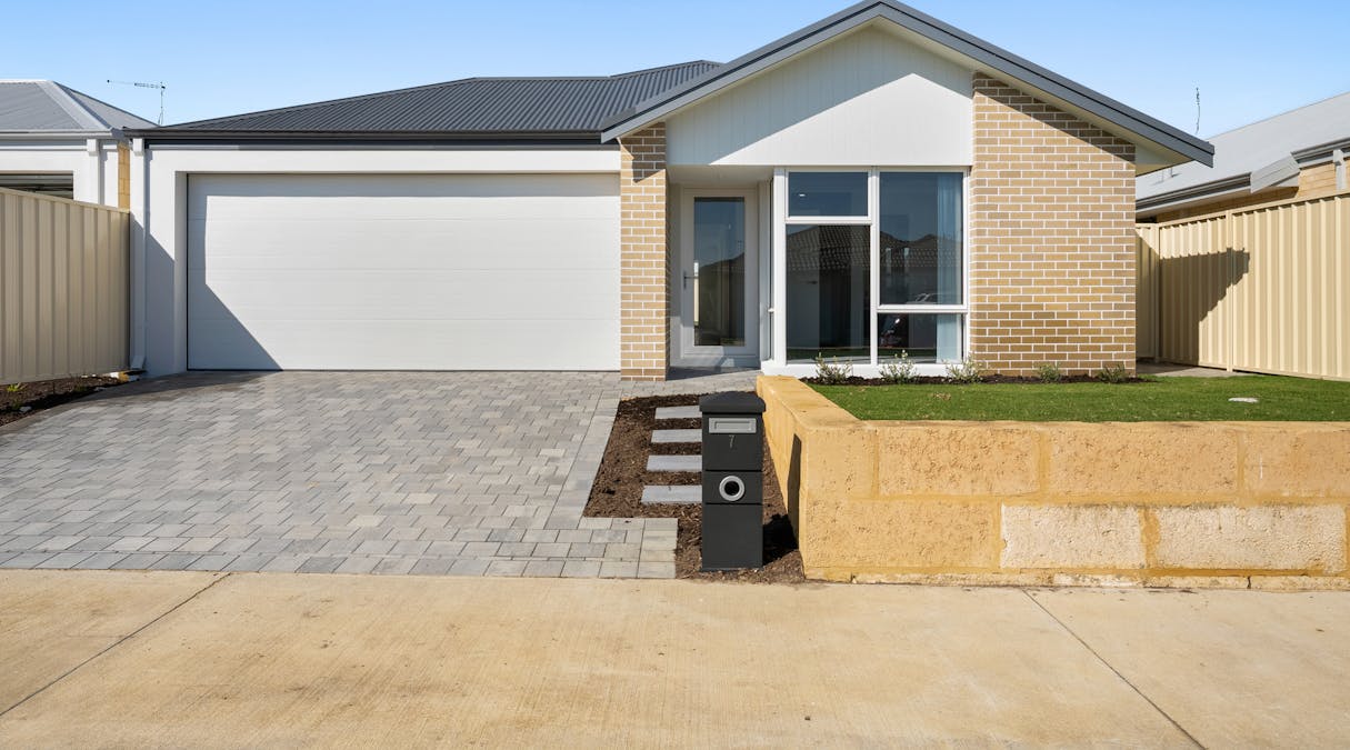 7 Anaconda Loop, Dawesville, WA, 6211 - Image 2