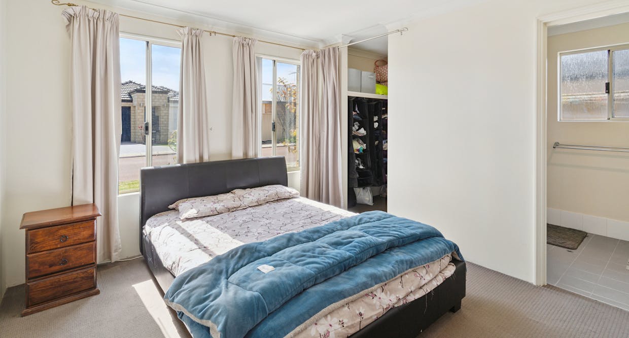 4/3 Paros Lane, Canning Vale, WA, 6155 - Image 5