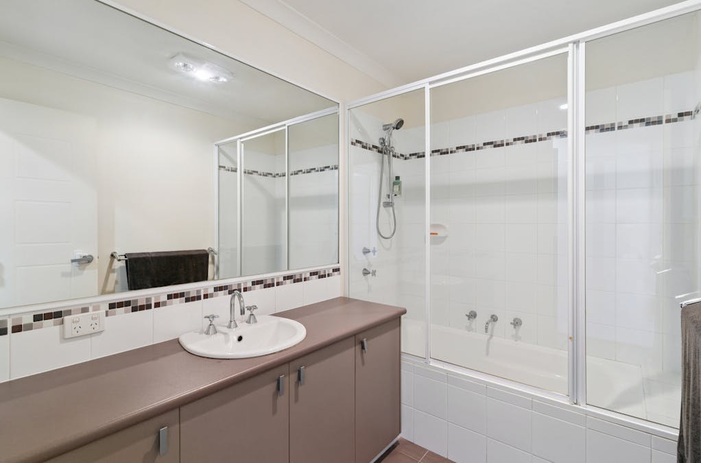 4/3 Paros Lane, Canning Vale, WA, 6155 - Image 17