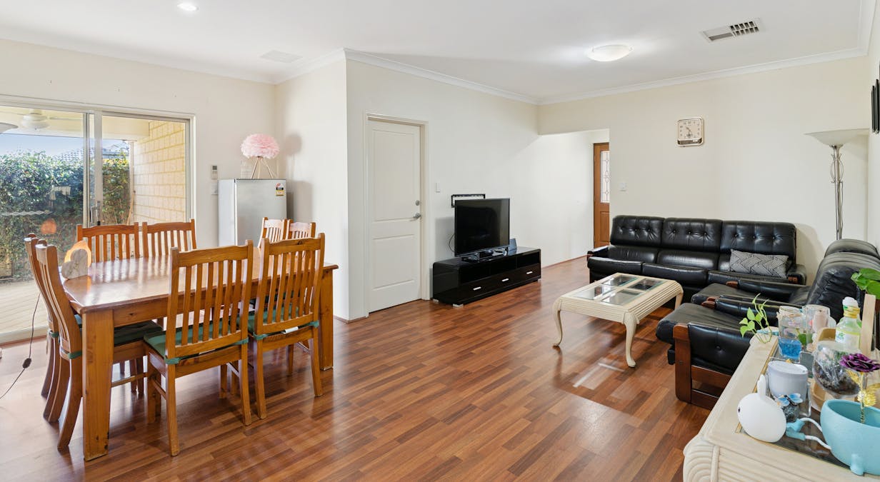 4/3 Paros Lane, Canning Vale, WA, 6155 - Image 13