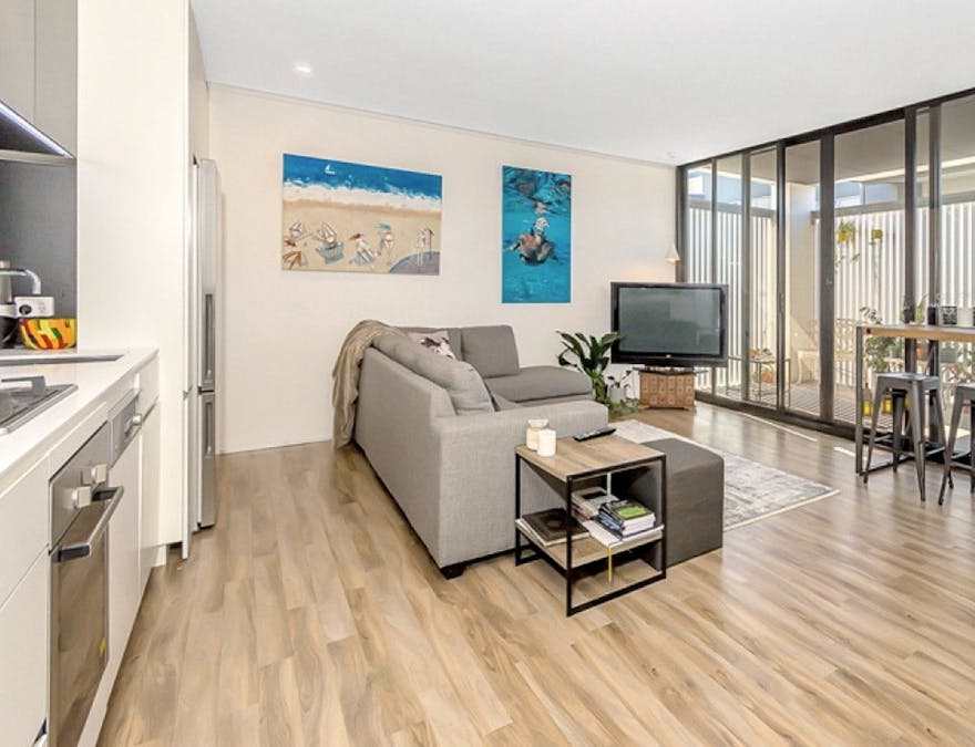 17/402 Carrington Street, Hamilton Hill, WA, 6163 - Image 2
