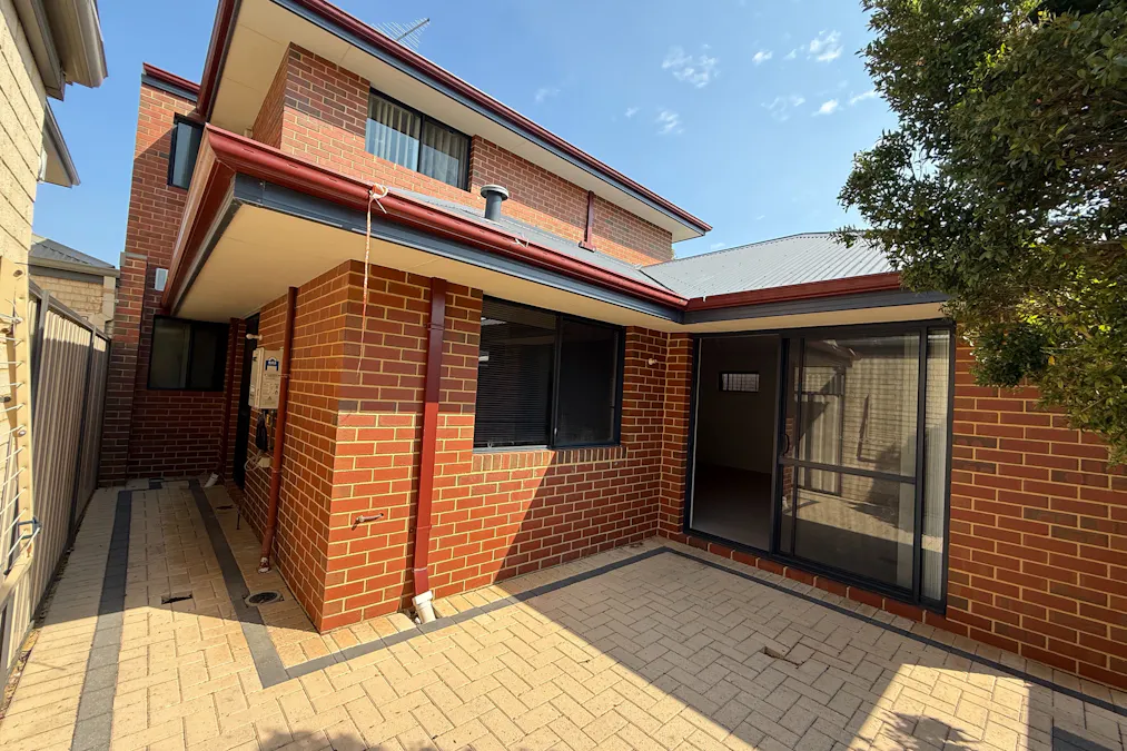 2/5 Beam Road, Silver Sands, WA, 6210 - Image 3
