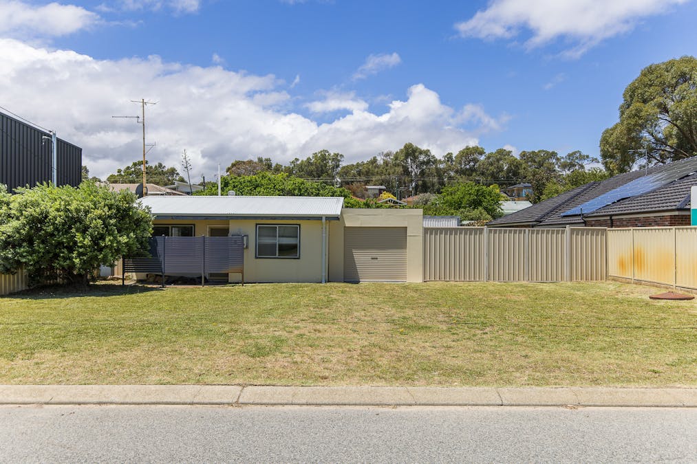 5 Nestor Way, Silver Sands, WA, 6210 - Image 23
