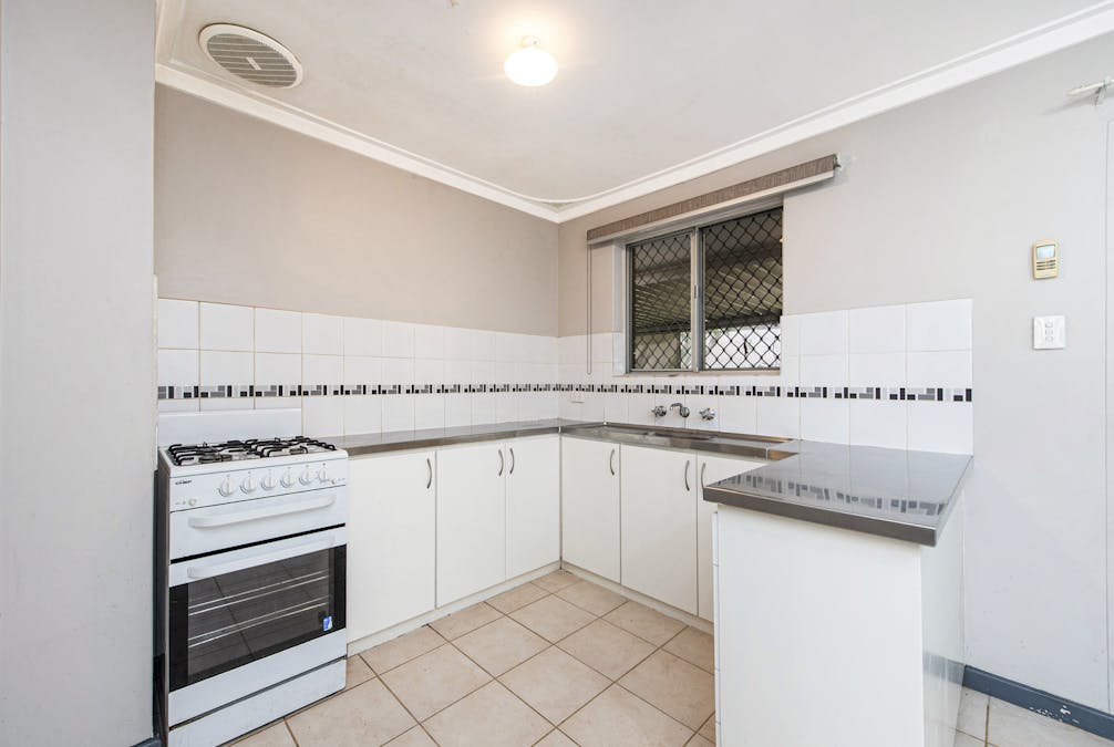 7 Hennessy Place, Mandurah, WA, 6210 - Image 3