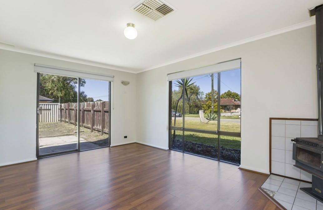 1 Leschenaultia Place, Pinjarra, WA, 6208 - Image 1