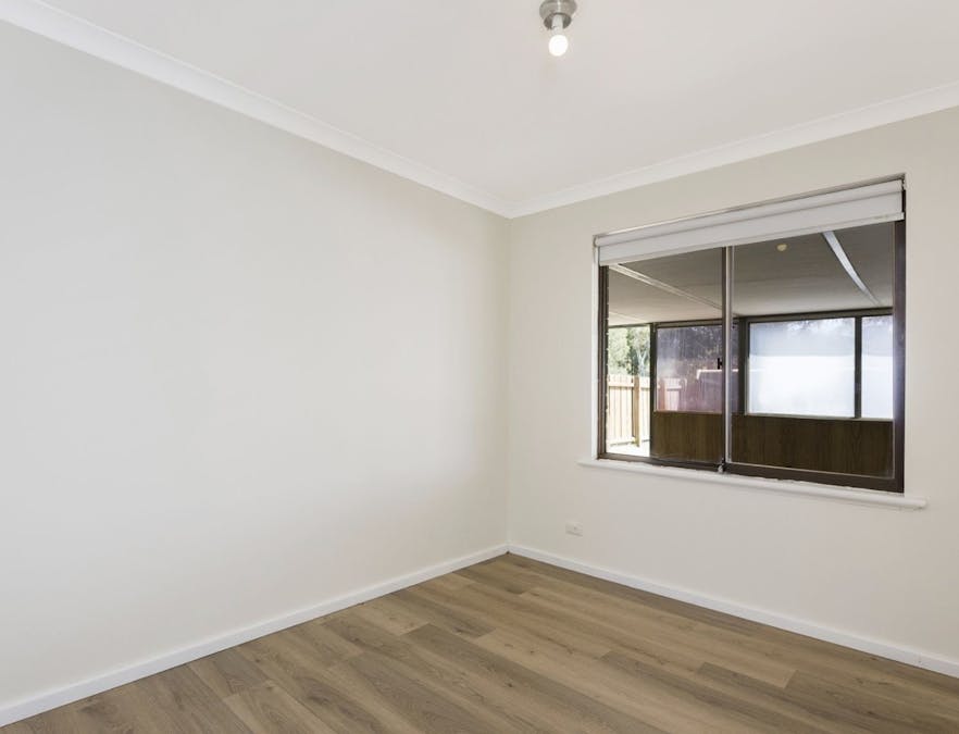 1 Leschenaultia Place, Pinjarra, WA, 6208 - Image 6