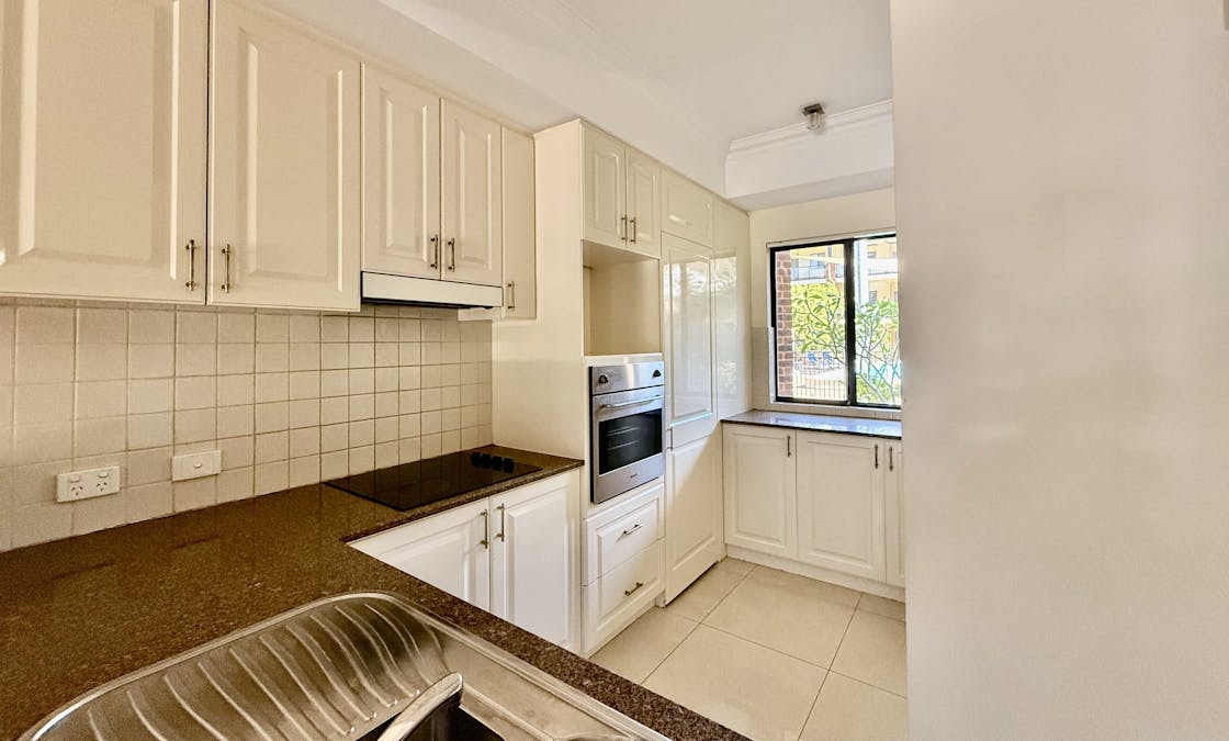 7/37 Dolphin Drive, Mandurah, WA, 6210 - Image 4