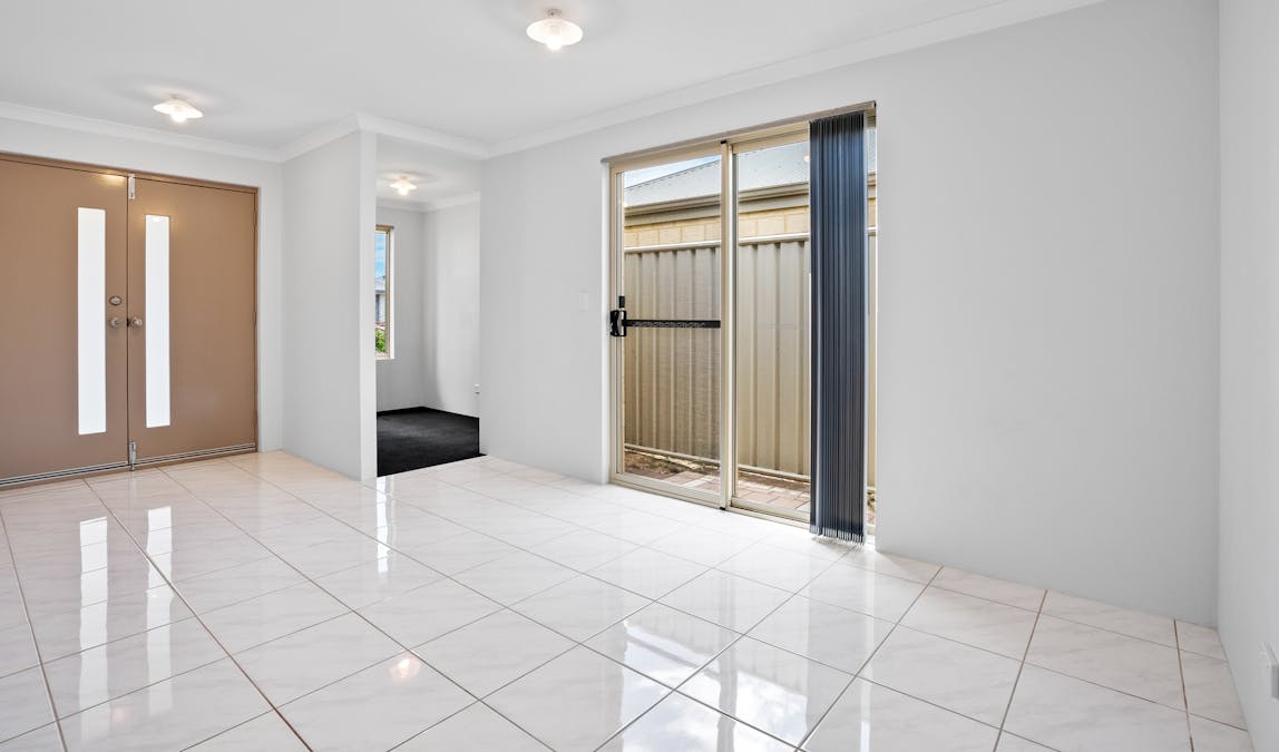 6 Cooralya Avenue, Golden Bay, WA, 6174 - Image 5