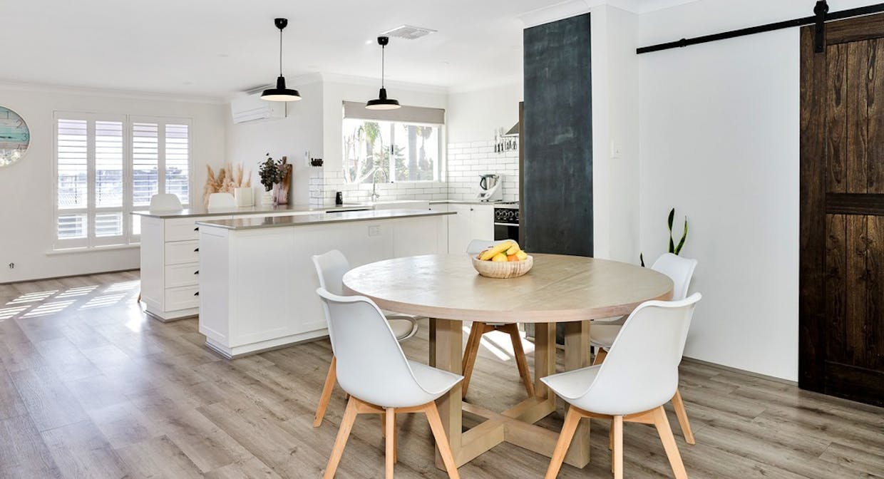 8 Petrel Close, Halls Head, WA, 6210 - Image 8