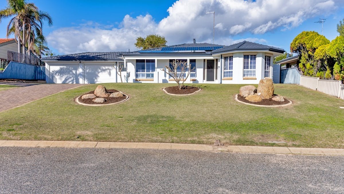 8 Petrel Close, Halls Head, WA, 6210 - Image 23