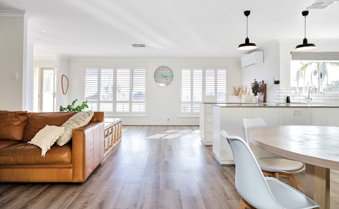 8 Petrel Close, Halls Head, WA, 6210 - Image 9