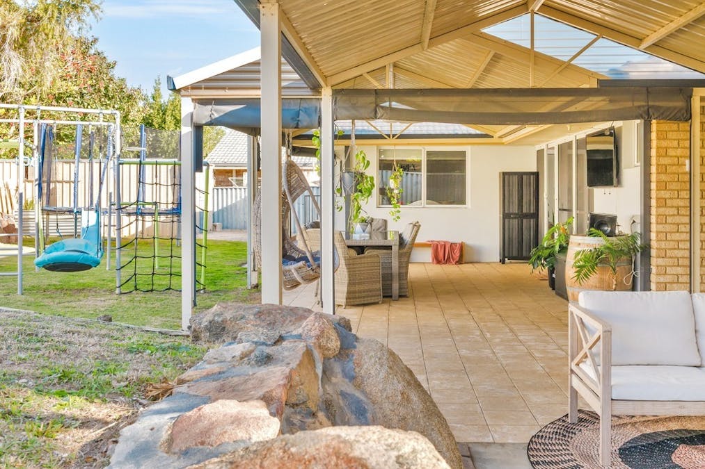 8 Petrel Close, Halls Head, WA, 6210 - Image 19