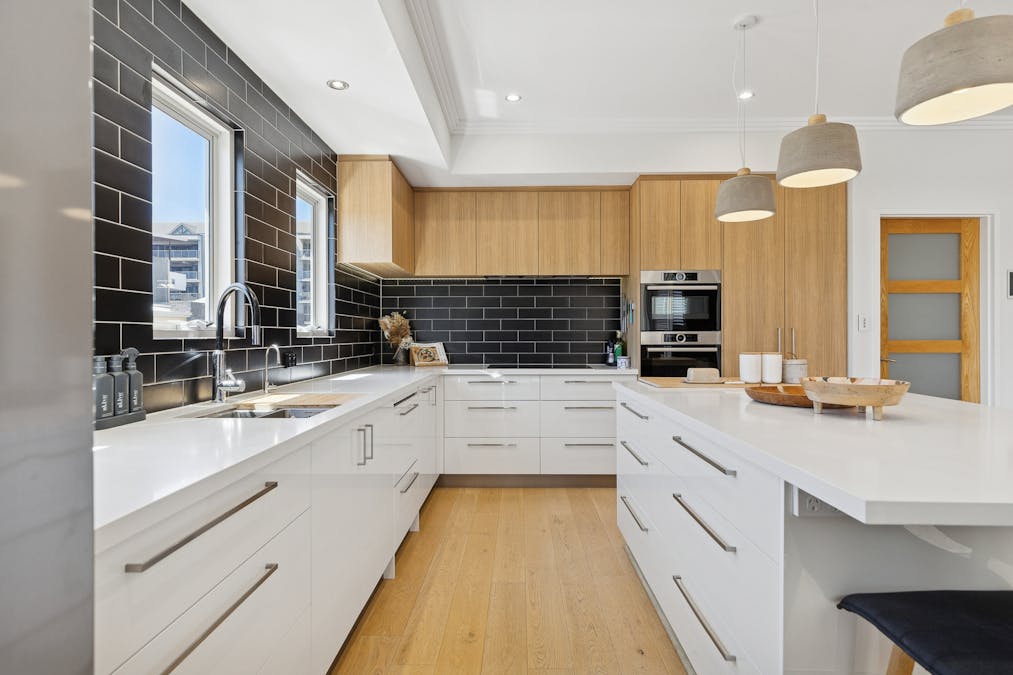 18 Marco Polo Drive, Mandurah, WA, 6210 - Image 4