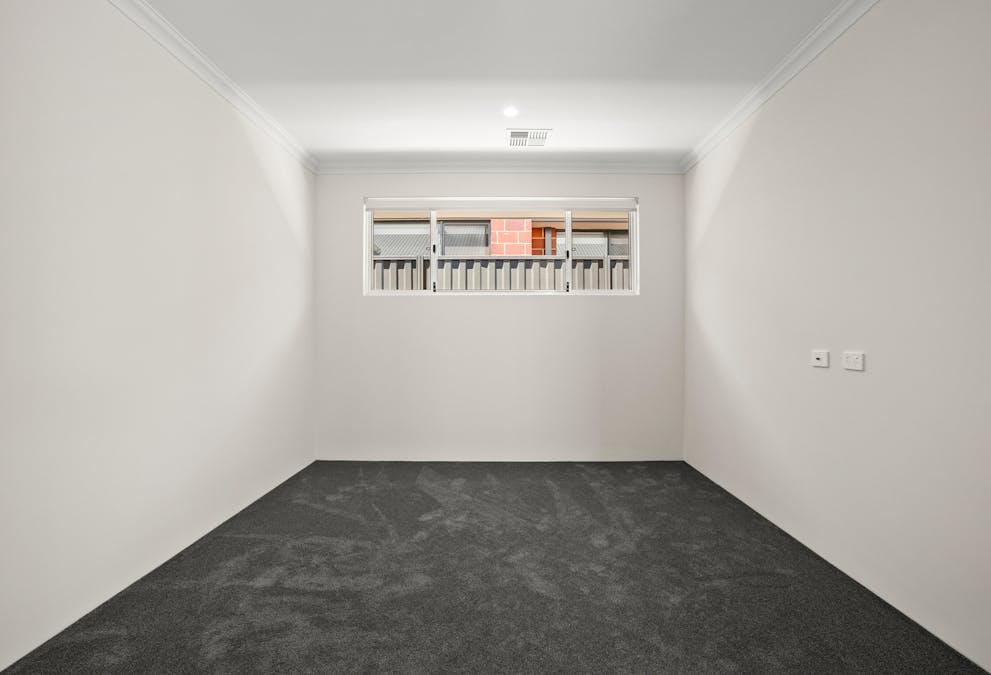 17 Carbine Way, Lakelands, WA, 6180 - Image 8