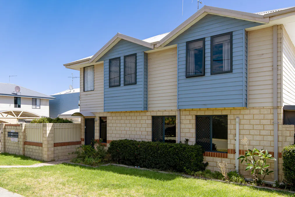 7/16 Rockford Street, Mandurah, WA, 6210 - Image 1