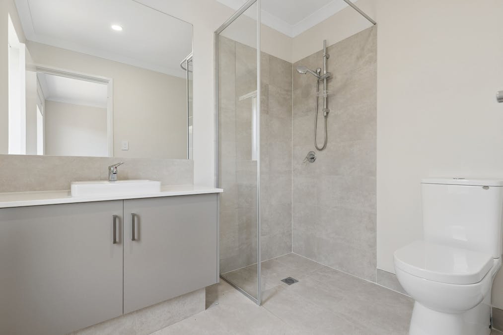 12 Orchardleigh Boulevard, Lakelands, WA, 6180 - Image 6