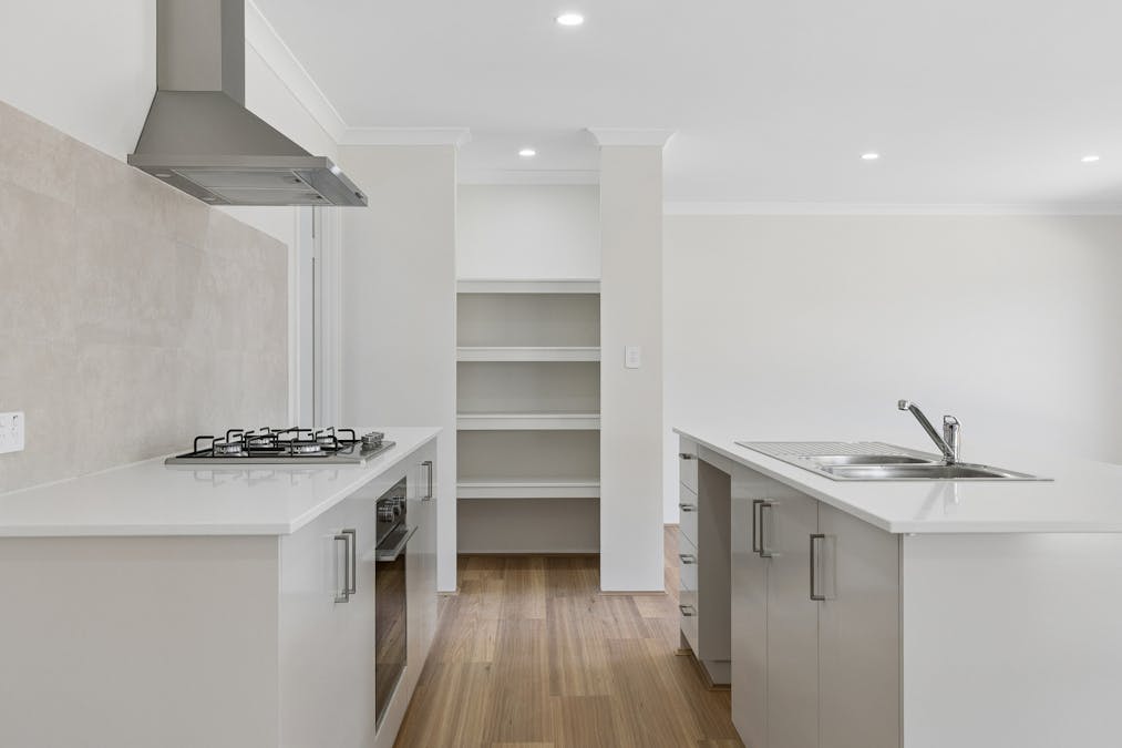 12 Orchardleigh Boulevard, Lakelands, WA, 6180 - Image 2