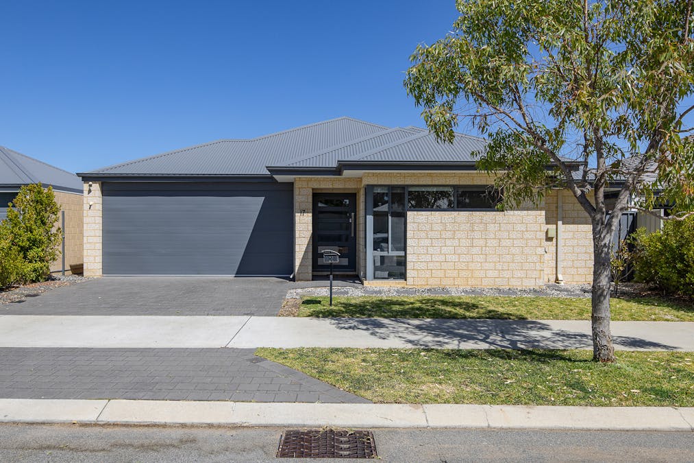 17 Perrinvale Loop, Golden Bay, WA, 6174 - Image 3