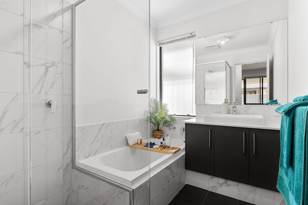 17 Perrinvale Loop, Golden Bay, WA, 6174 - Image 15