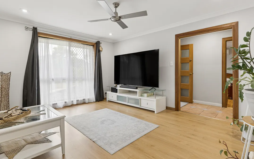 4 Atherton Close, Greenfields, WA, 6210 - Image 6