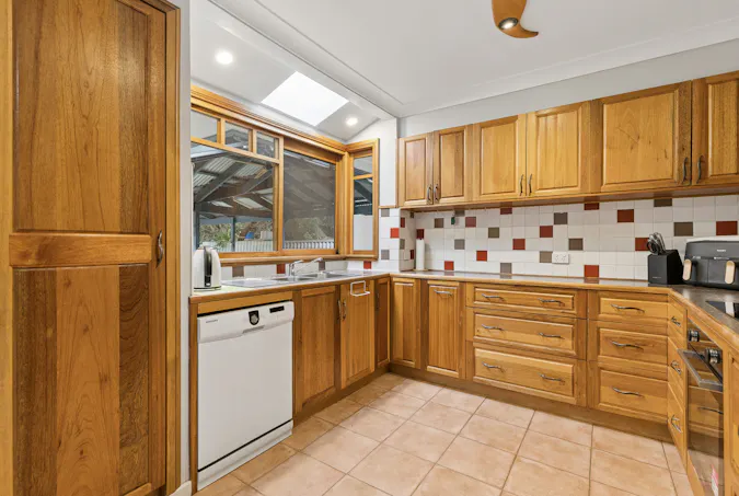 4 Atherton Close, Greenfields, WA, 6210 - Image 1