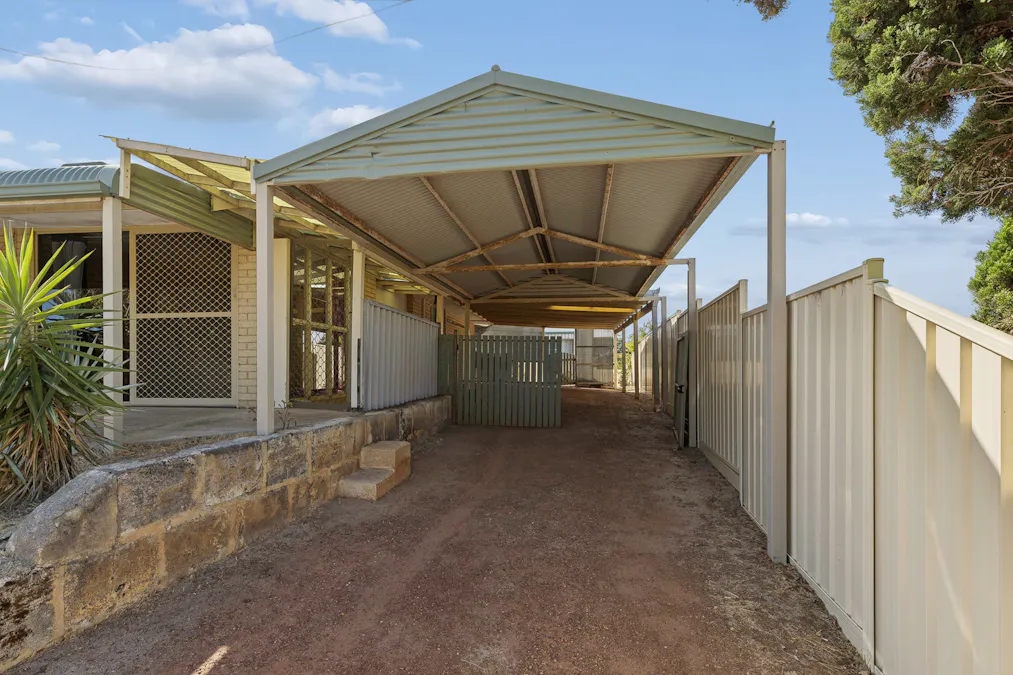 29B Casuarina Drive, Halls Head, WA, 6210 - Image 4