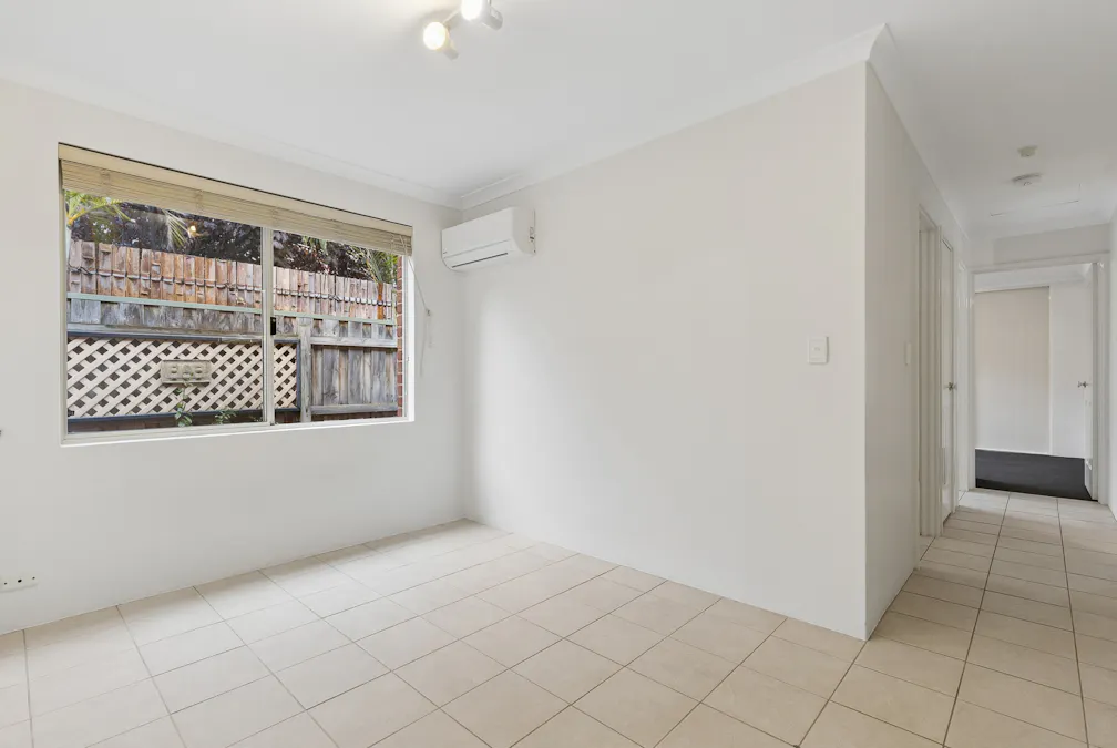 11 Chantilly Circuit, Meadow Springs, WA, 6210 - Image 11