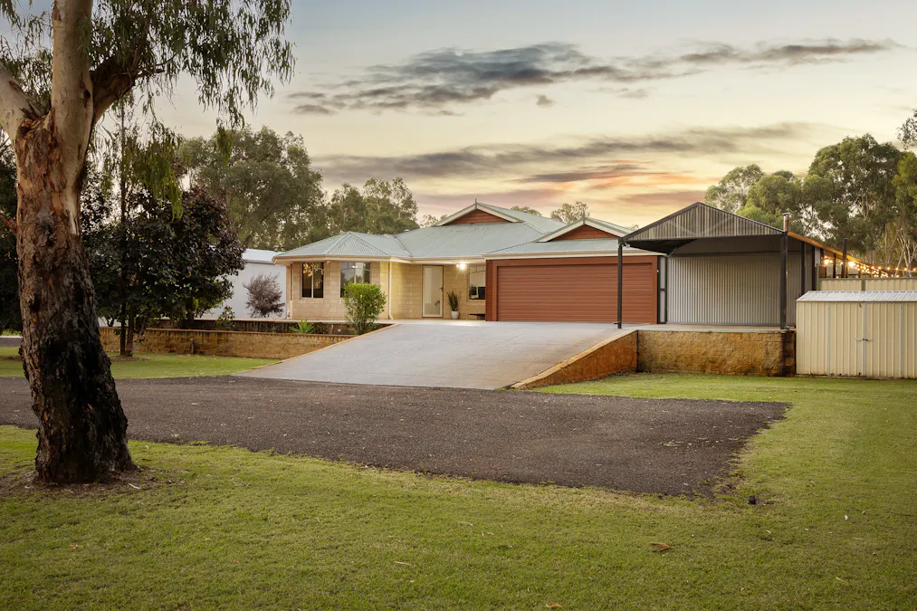 42 Braddock Road, Wellard, WA, 6170 - Image 1