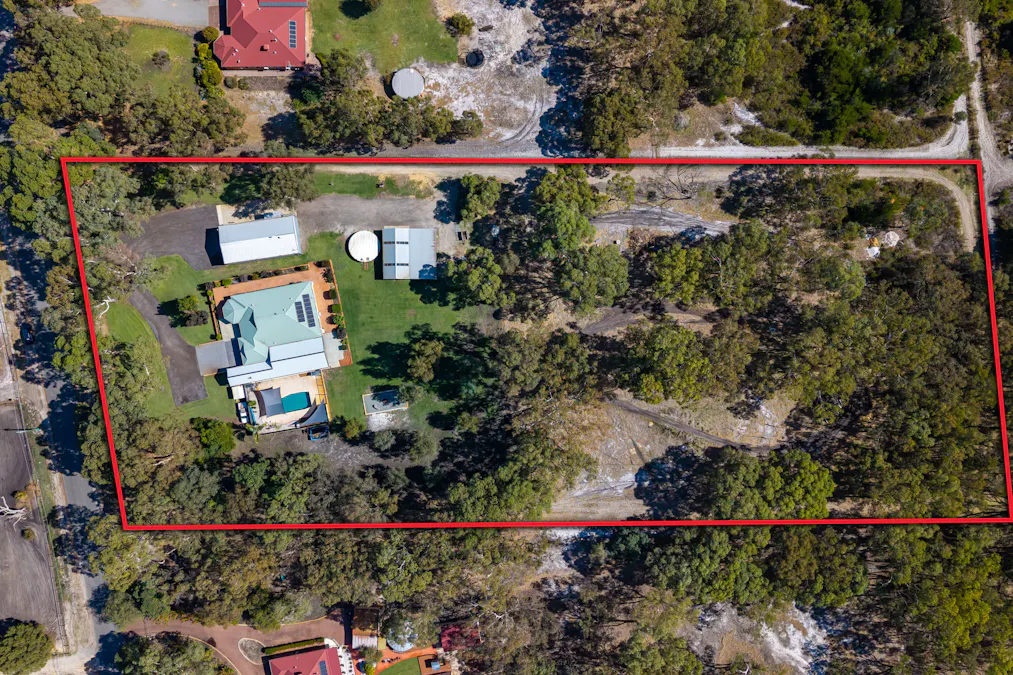 42 Braddock Road, Wellard, WA, 6170 - Image 2