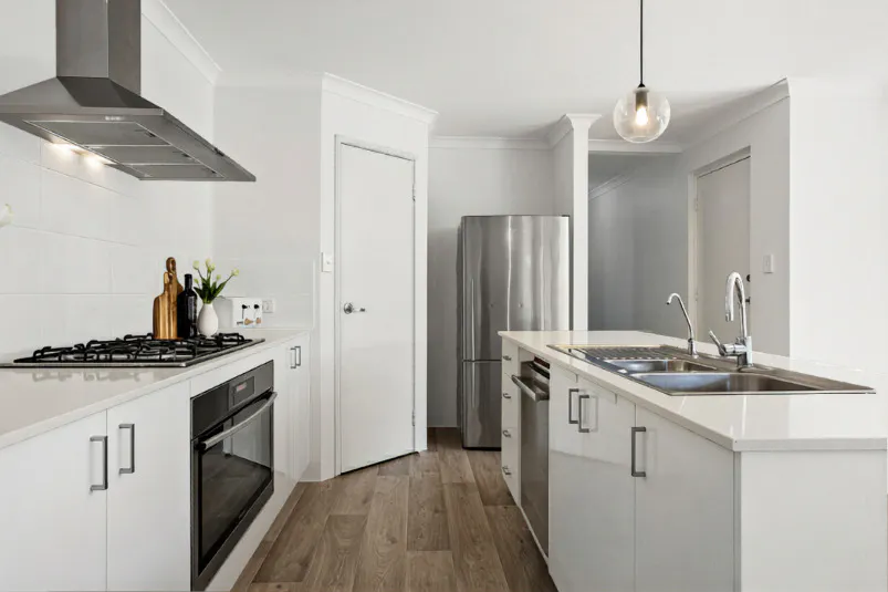 5 Medway Road, Lakelands, WA, 6180 - Image 3