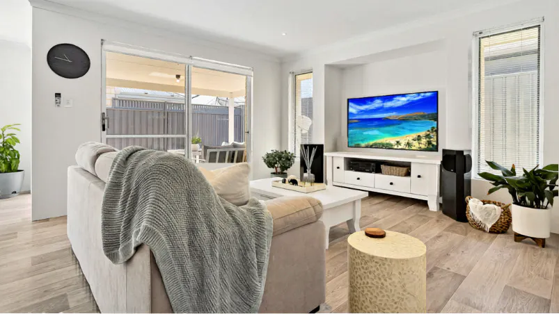 5 Medway Road, Lakelands, WA, 6180 - Image 9