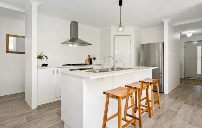 5 Medway Road, Lakelands, WA, 6180 - Image 2