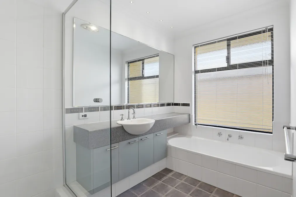 14 Shelduck Way, Dudley Park, WA, 6210 - Image 11