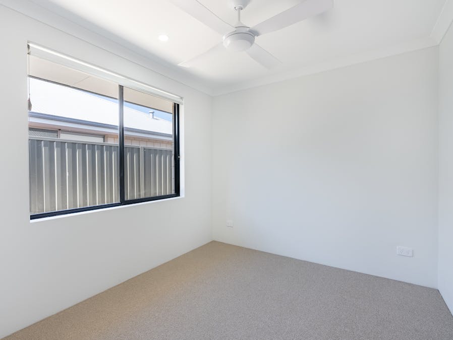 9 Swanson Loop, Coodanup, WA, 6210 - Image 13