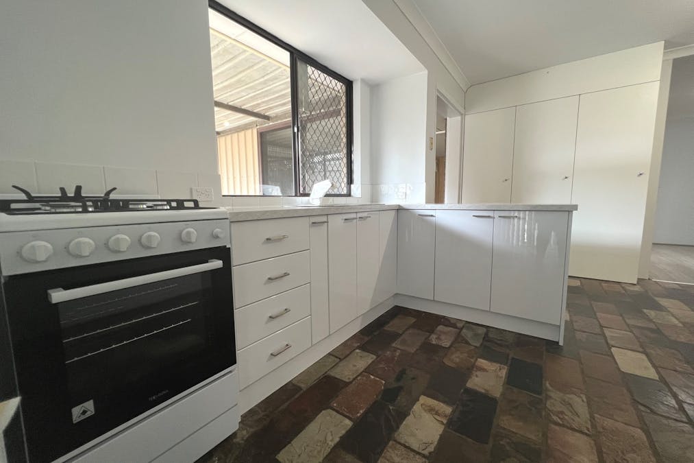 36 Duverney Crescent, Coodanup, WA, 6210 - Image 2