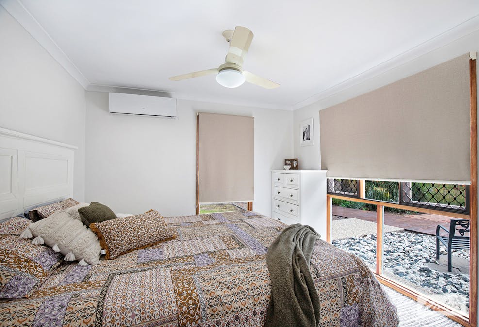 19 Crendon Street, Emerald, QLD, 4720 - Image 9