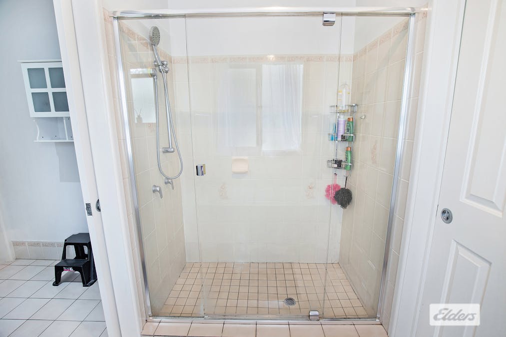 19 Crendon Street, Emerald, QLD, 4720 - Image 15