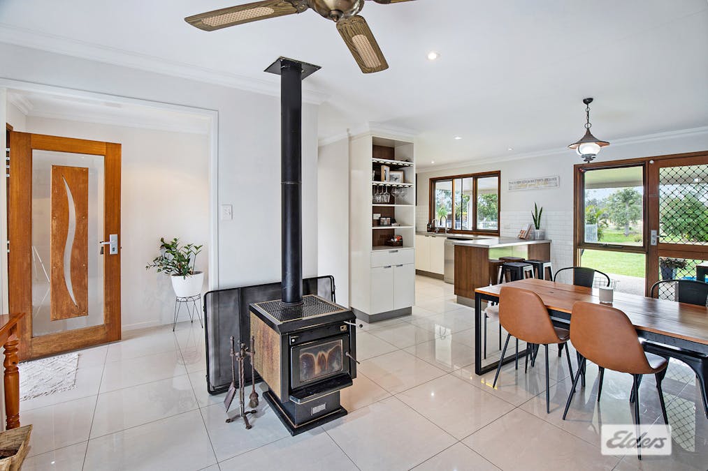 19 Crendon Street, Emerald, QLD, 4720 - Image 7
