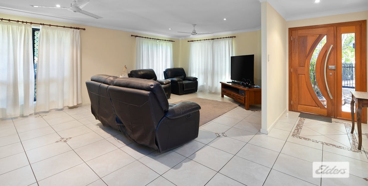 26 Callaghan Street, Emerald, QLD, 4720 - Image 8