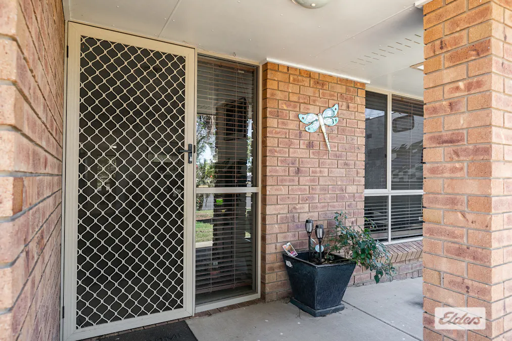 29 Crinum Crescent, Emerald, QLD, 4720 - Image 18