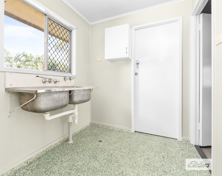 10 Campbell Street, Emerald, QLD, 4720 - Image 18