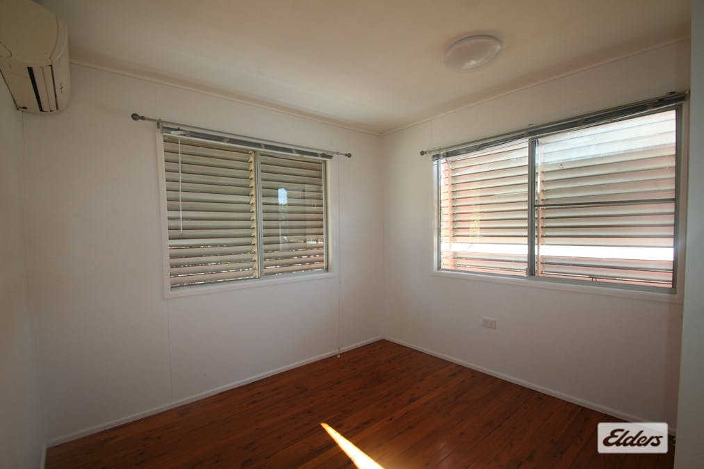 4 Dearden Place, Emerald, QLD, 4720 - Image 4