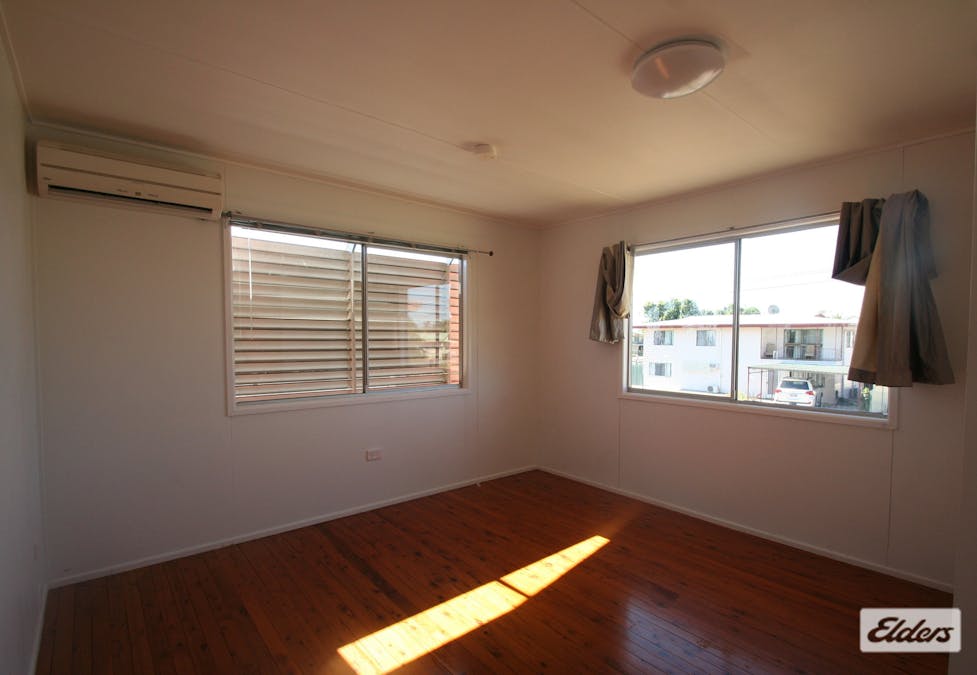 4 Dearden Place, Emerald, QLD, 4720 - Image 5