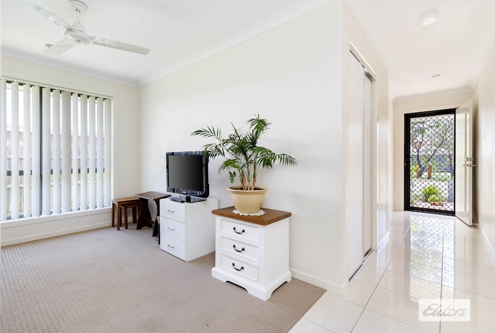 20 Amber Street, Emerald, QLD, 4720 - Image 10