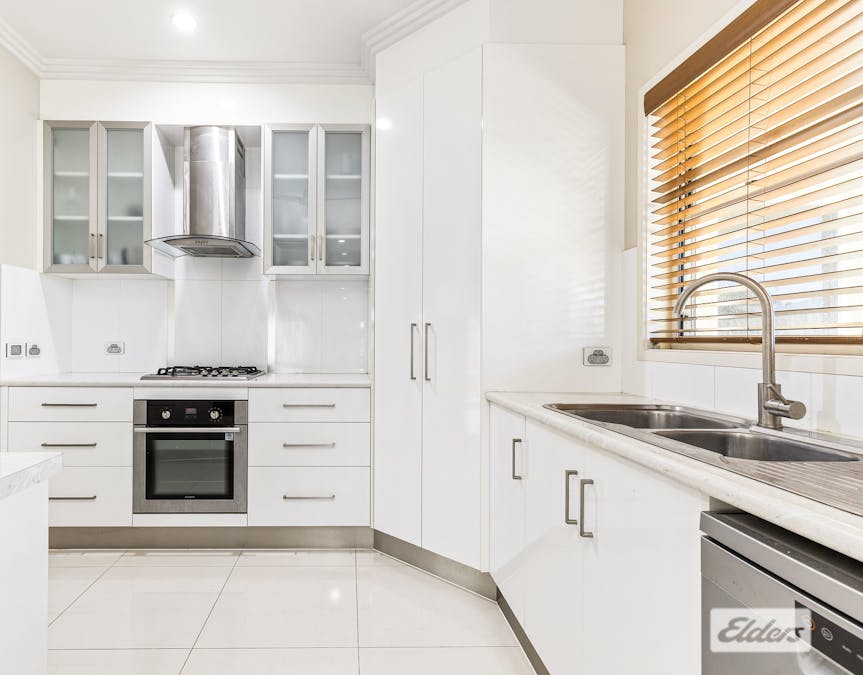 1 & 2/14 Coldstream Street, Emerald, QLD, 4720 - Image 8