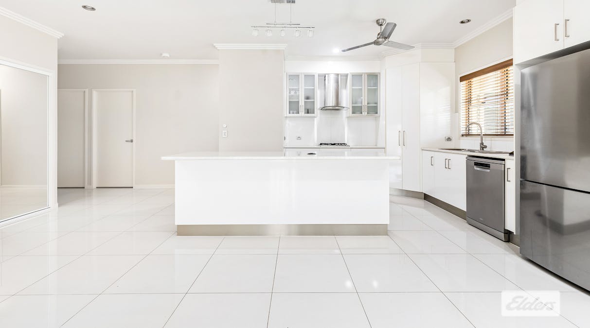 1 & 2/14 Coldstream Street, Emerald, QLD, 4720 - Image 7