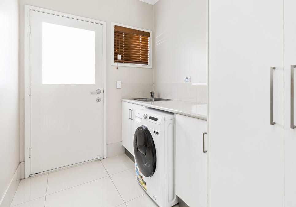 1 & 2/14 Coldstream Street, Emerald, QLD, 4720 - Image 20